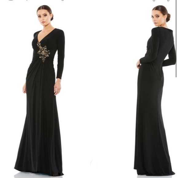 Mac Duggal FAUX WRAP LONG SLEEVE GOWN W/ APPLIQUÉ DETAIL NWT SZ 2✨✨🔥🔥 - Picture 1 of 13